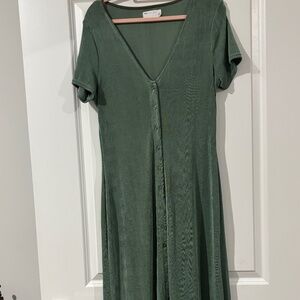 🌿 ASOS Design Green Button-Front Maxi Dress